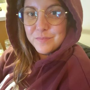 Meet your Posher, Kim-lindy